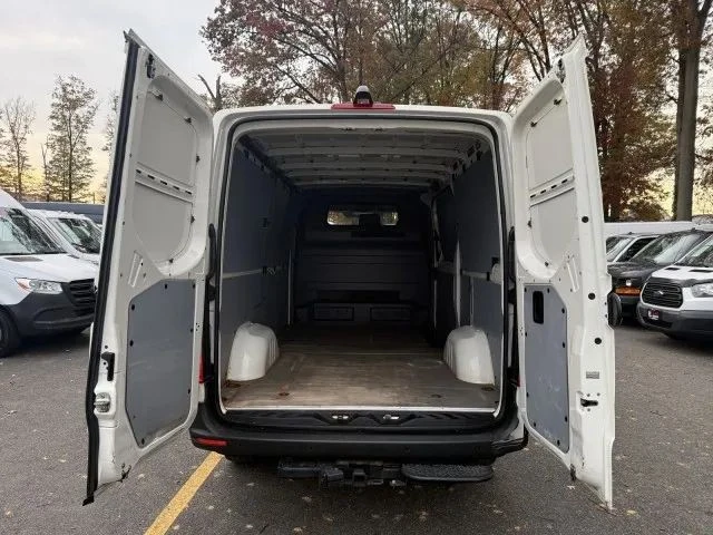 2022 Mercedes-Benz VS30 Sprinter - Image 6 of 12