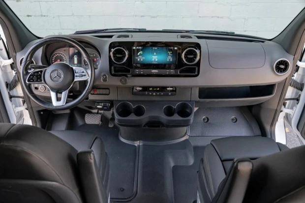 2022 Mercedes-Benz VS30 Sprinter - Image 5 of 10