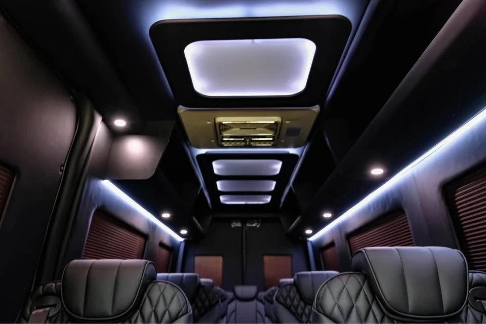 2022 Mercedes-Benz VS30 Sprinter - Image 4 of 19