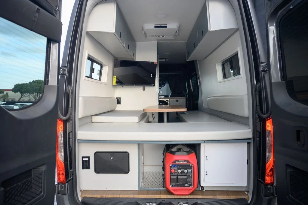 2022 Mercedes-Benz VS30 Sprinter - Image 18 of 21