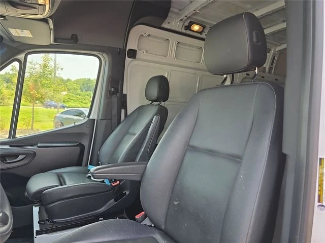 2022 Mercedes-Benz VS30 Sprinter - Image 8 of 10