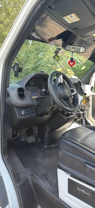 2022 Mercedes-Benz VS30 Sprinter - Image 9 of 11