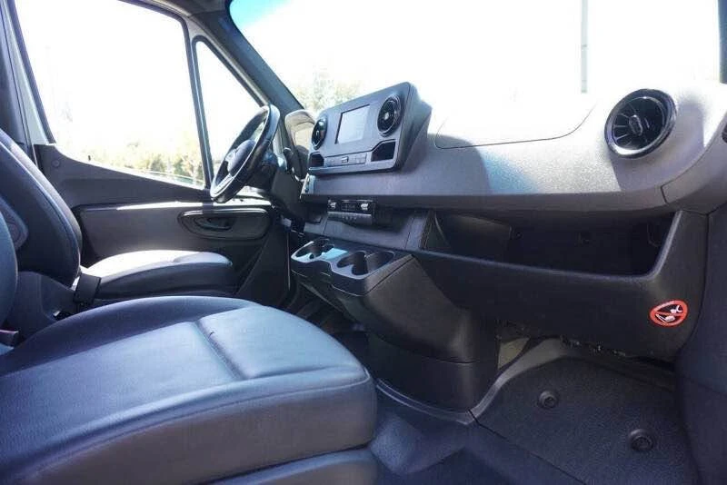 2022 Mercedes-Benz VS30 Sprinter - Image 8 of 15