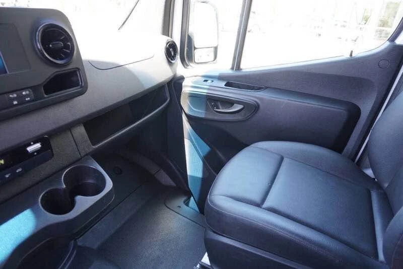 2022 Mercedes-Benz VS30 Sprinter - Image 13 of 15