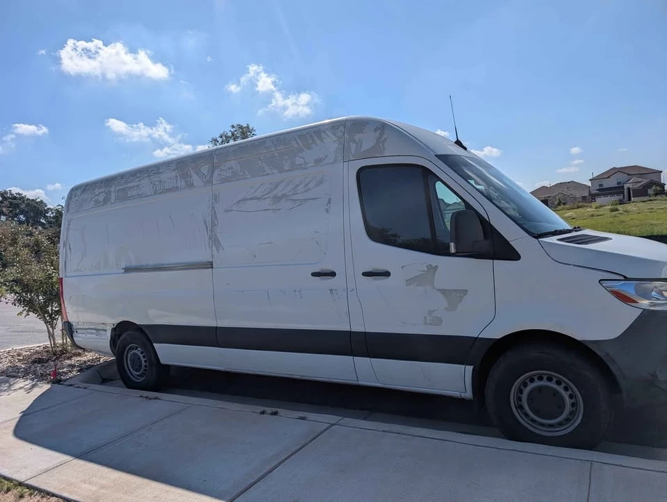 2022 Mercedes-Benz VS30 Sprinter - Image 2 of 15