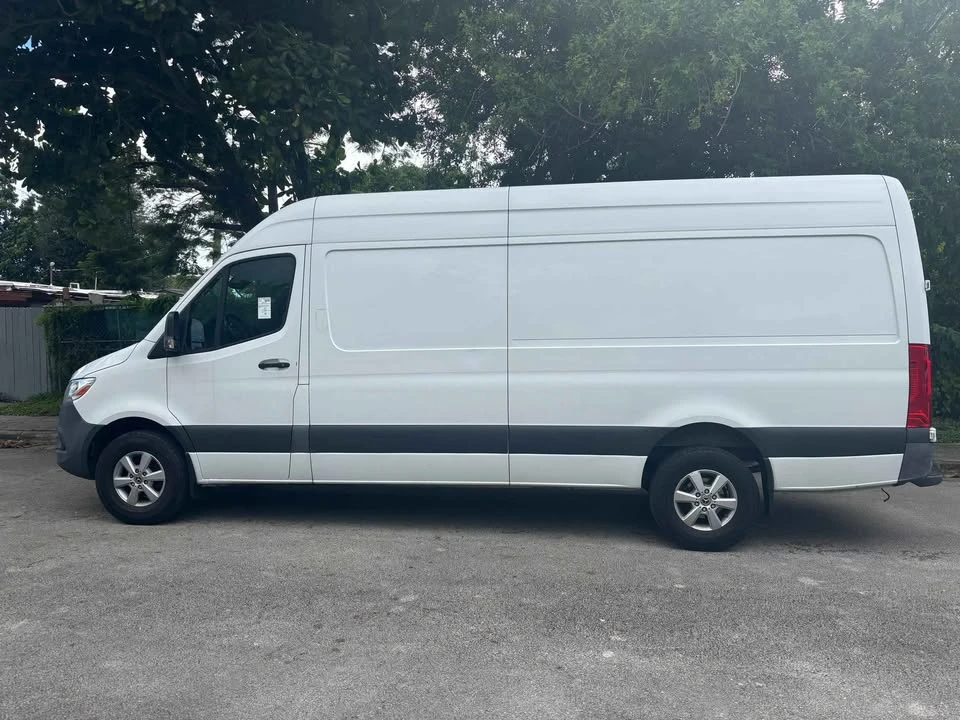 2022 Mercedes-Benz VS30 Sprinter - Image 4 of 17