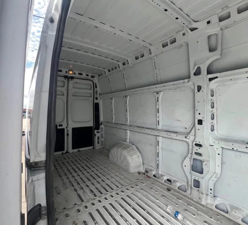 2022 Mercedes-Benz VS30 Sprinter - Image 3 of 3