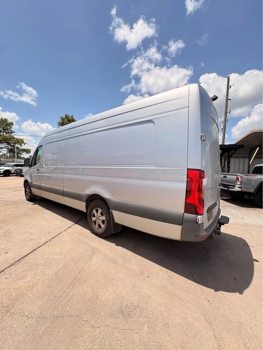 2022 Mercedes-Benz VS30 Sprinter - Image 4 of 13