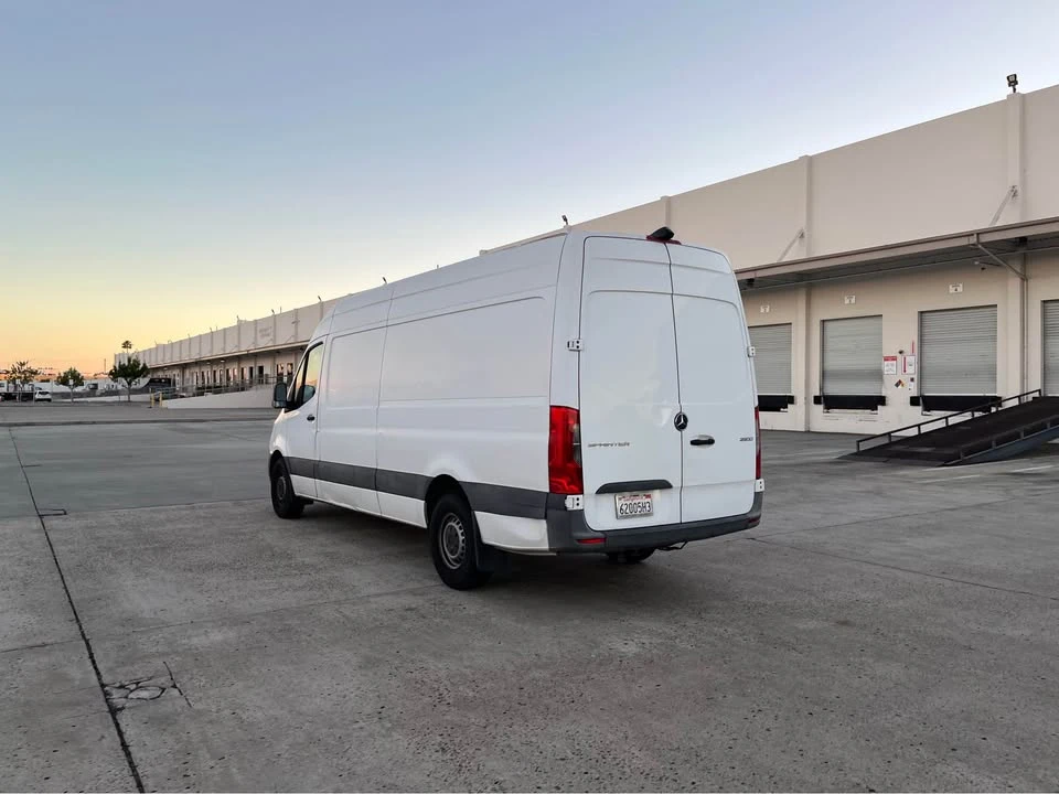 2022 Mercedes-Benz VS30 Sprinter - Image 3 of 20