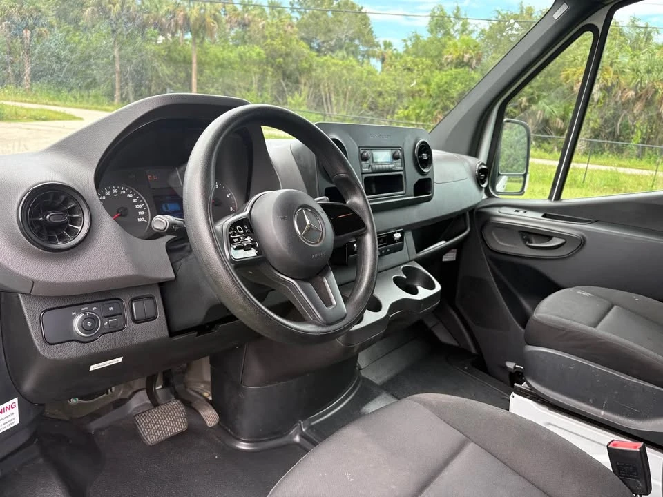2022 Mercedes-Benz VS30 Sprinter - Image 13 of 16