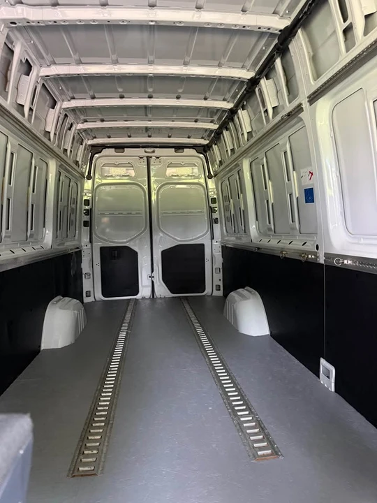 2022 Mercedes-Benz VS30 Sprinter - Image 17 of 20