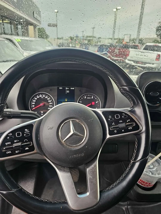 2022 Mercedes-Benz VS30 Sprinter - Image 8 of 15