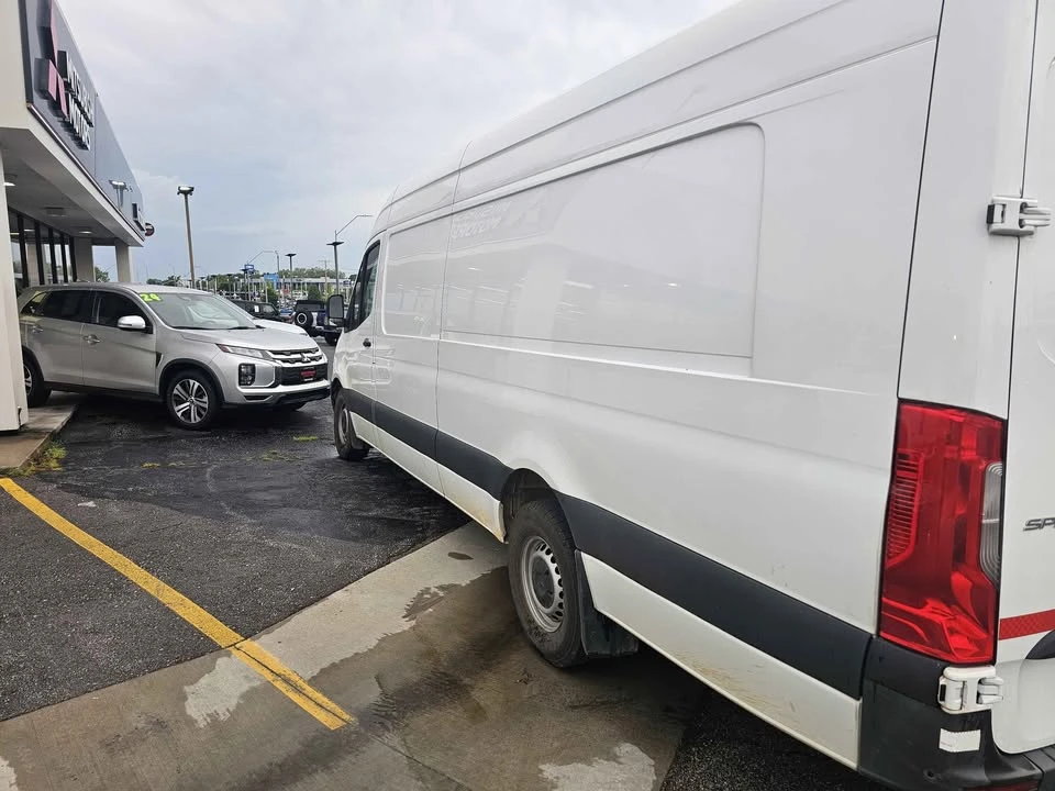 2022 Mercedes-Benz VS30 Sprinter - Image 5 of 15