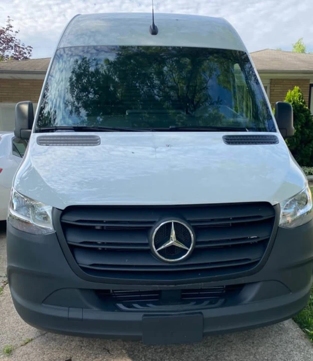 2022 Mercedes-Benz VS30 Sprinter - Image 2 of 3