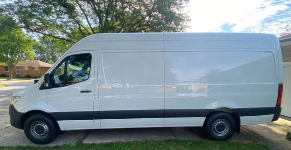 2022 Mercedes-Benz VS30 Sprinter - Image 3 of 3