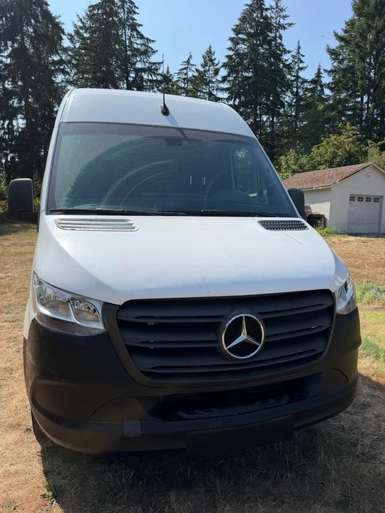 2022 Mercedes-Benz VS30 Sprinter - Image 2 of 9