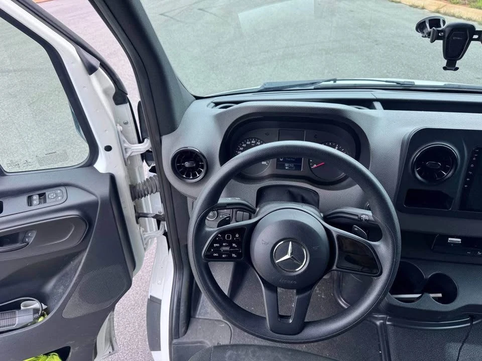 2022 Mercedes-Benz VS30 Sprinter - Image 10 of 14