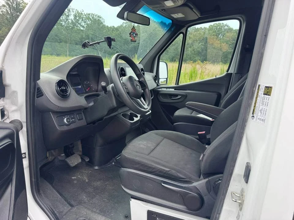 2022 Mercedes-Benz VS30 Sprinter - Image 9 of 14