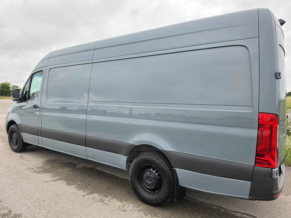 2022 Mercedes-Benz VS30 Sprinter - Image 2 of 14