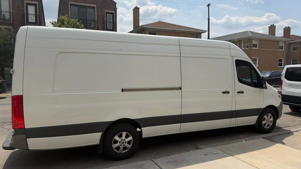 2022 Mercedes-Benz VS30 Sprinter - Image 2 of 7