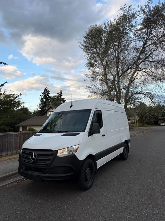 2022 Mercedes-Benz VS30 Sprinter - Image 4 of 9