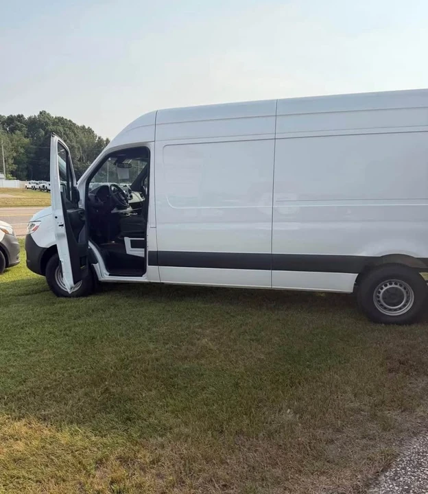 2022 Mercedes-Benz VS30 Sprinter - Image 9 of 9