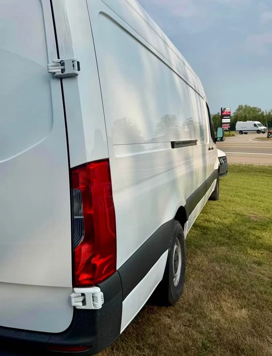 2022 Mercedes-Benz VS30 Sprinter - Image 4 of 9