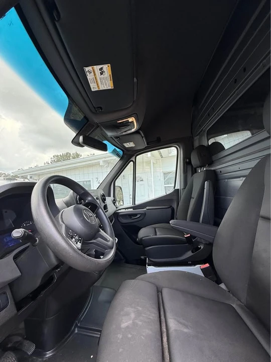2022 Mercedes-Benz VS30 Sprinter - Image 8 of 8