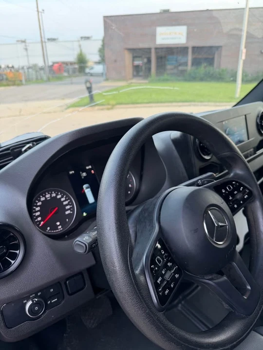 2022 Mercedes-Benz VS30 Sprinter - Image 7 of 10