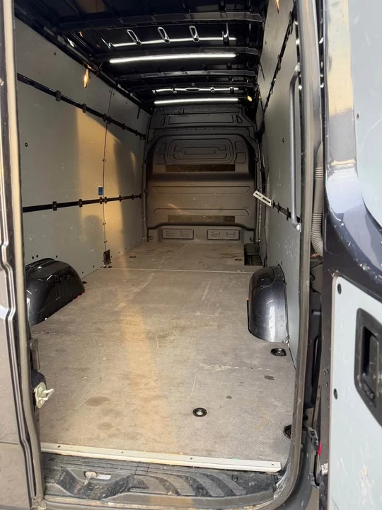 2022 Mercedes-Benz VS30 Sprinter - Image 5 of 10