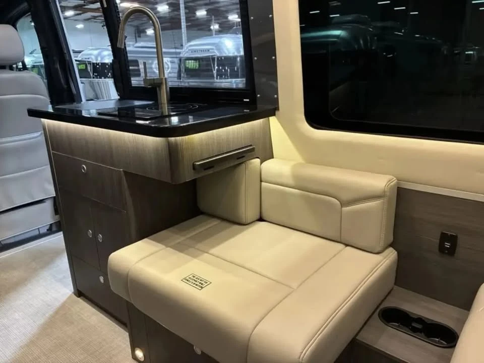 2022 Mercedes-Benz VS30 Sprinter - Image 8 of 11