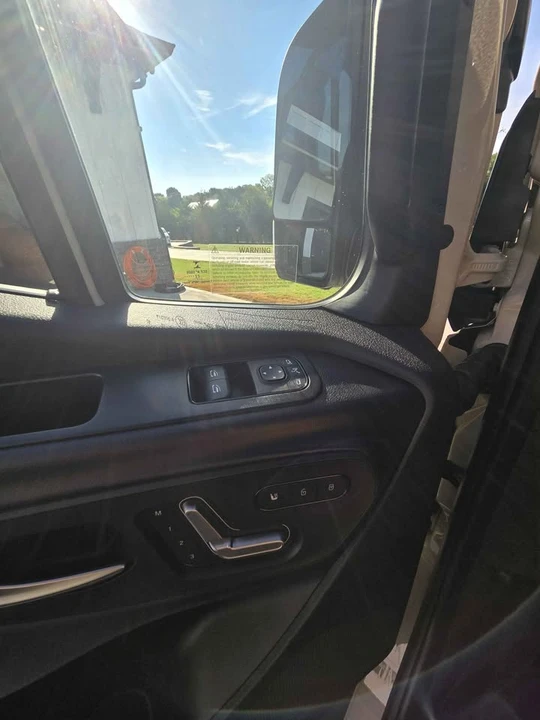 2022 Mercedes-Benz VS30 Sprinter - Image 18 of 19