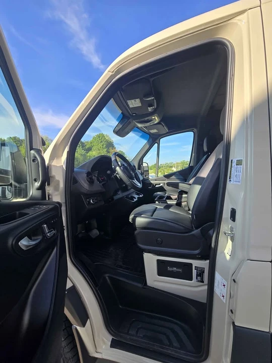 2022 Mercedes-Benz VS30 Sprinter - Image 10 of 19