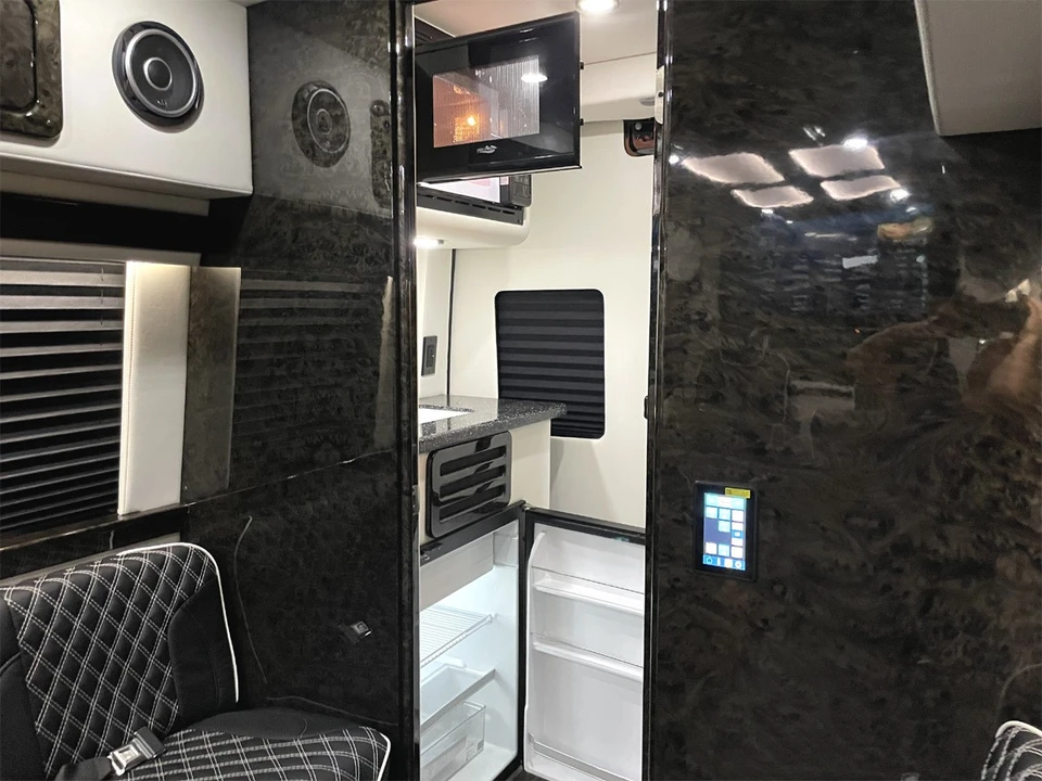 2022 Mercedes-Benz VS30 Sprinter - Image 5 of 21