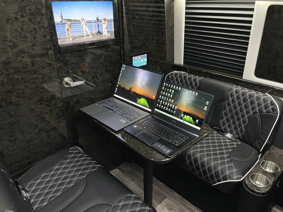 2022 Mercedes-Benz VS30 Sprinter - Image 24 of 31