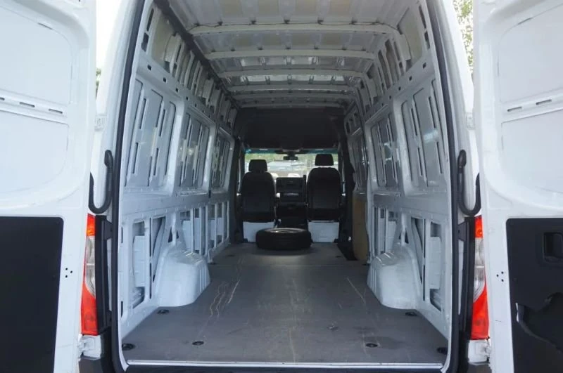 2022 Mercedes-Benz VS30 Sprinter - Image 11 of 20
