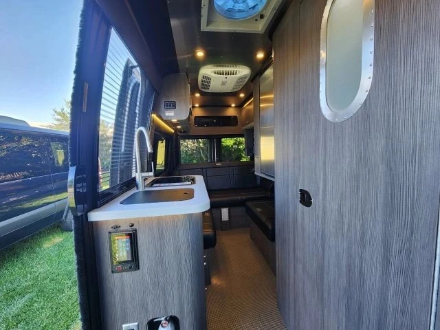 2022 Mercedes-Benz VS30 Sprinter - Image 15 of 21