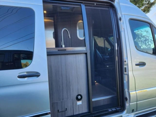 2022 Mercedes-Benz VS30 Sprinter - Image 11 of 21
