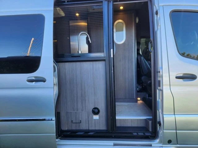 2022 Mercedes-Benz VS30 Sprinter - Image 3 of 21