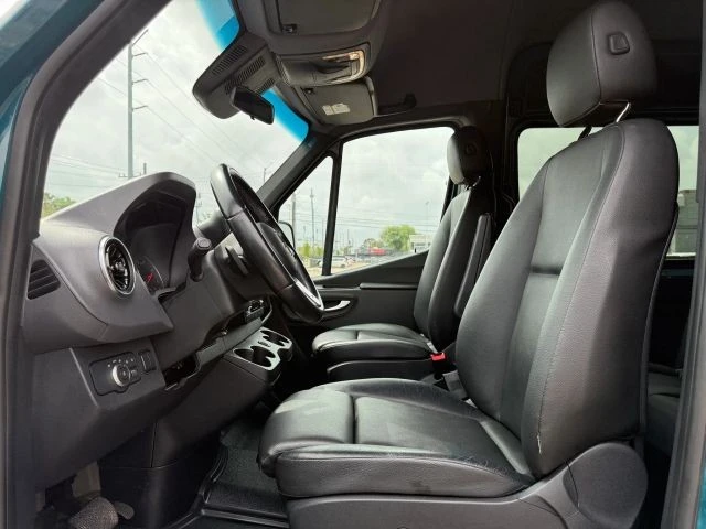 2022 Mercedes-Benz VS30 Sprinter - Image 12 of 21