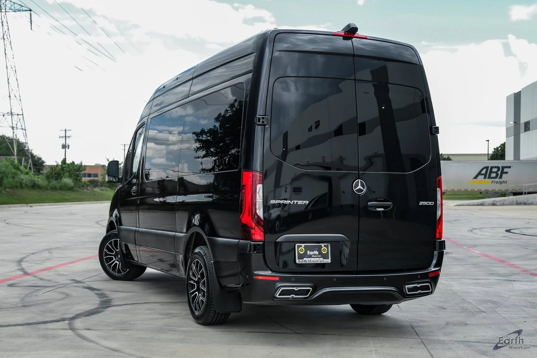 2022 Mercedes-Benz VS30 Sprinter - Image 9 of 12