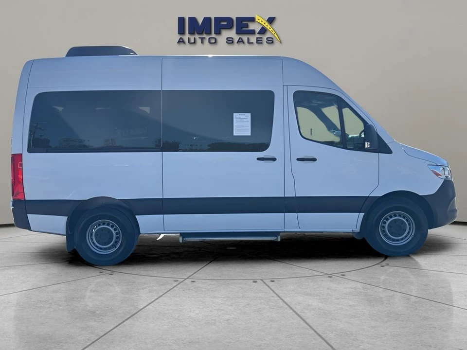 2022 Mercedes-Benz VS30 Sprinter - Image 6 of 12