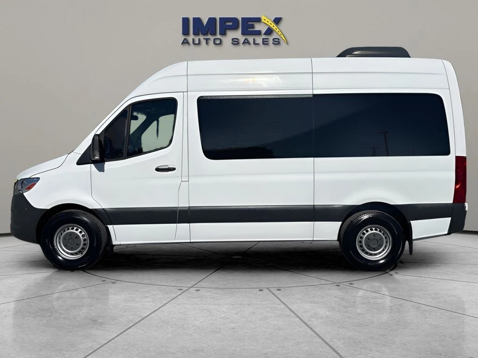 2022 Mercedes-Benz VS30 Sprinter - Image 2 of 21