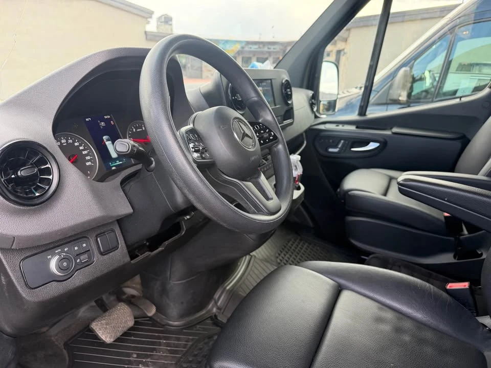 2022 Mercedes-Benz VS30 Sprinter - Image 8 of 9