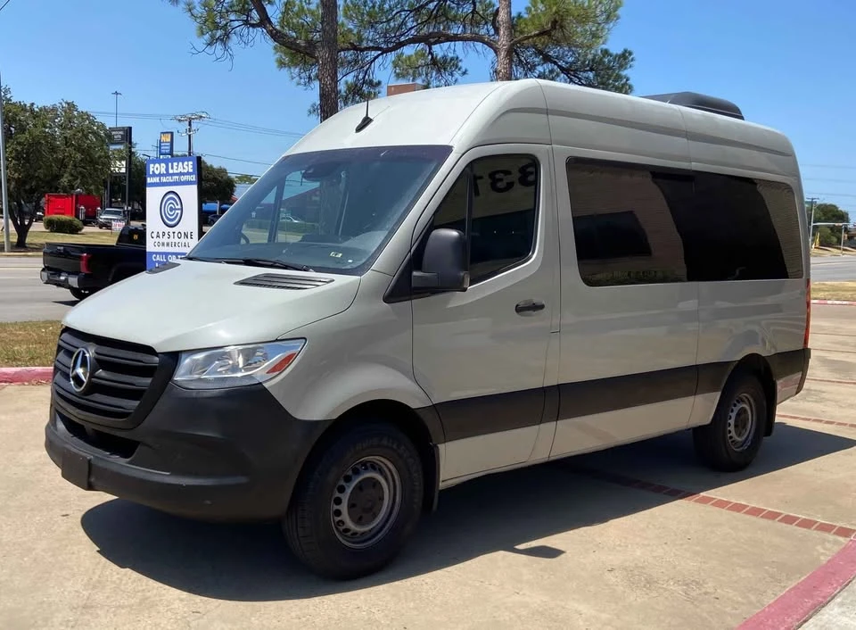 2022 Mercedes-Benz VS30 Sprinter - Image 2 of 14