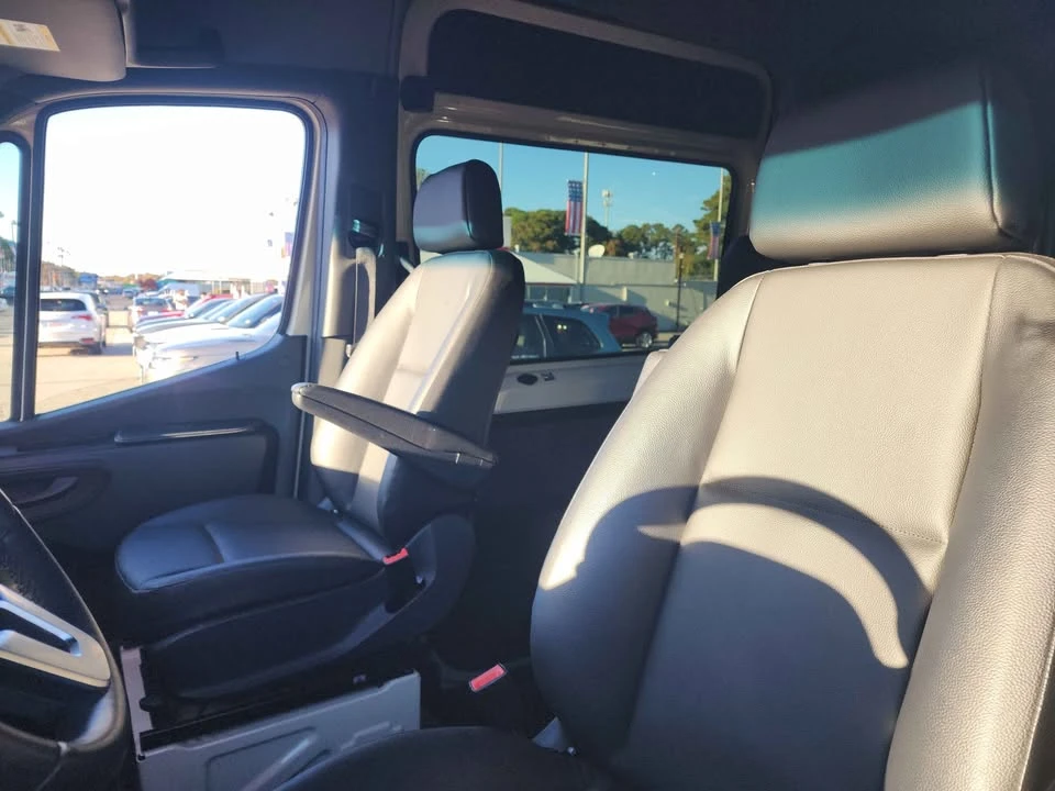 2022 Mercedes-Benz VS30 Sprinter - Image 10 of 15