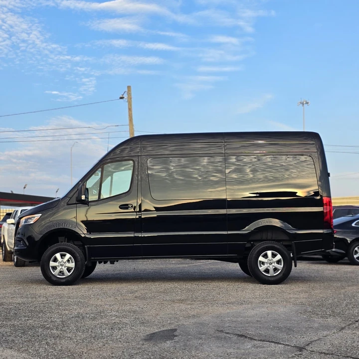 2022 Mercedes-Benz VS30 Sprinter - Image 9 of 21