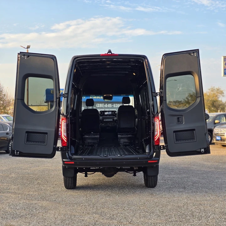 2022 Mercedes-Benz VS30 Sprinter - Image 13 of 21