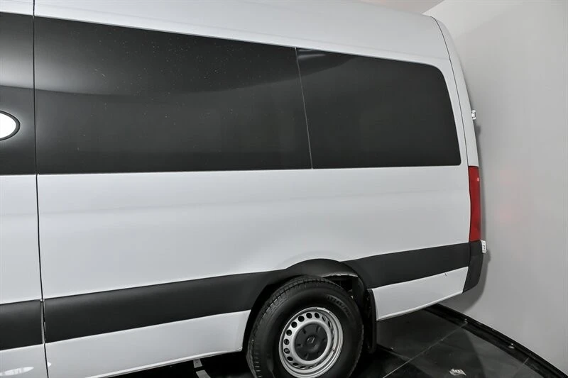 2022 Mercedes-Benz VS30 Sprinter - Image 7 of 15