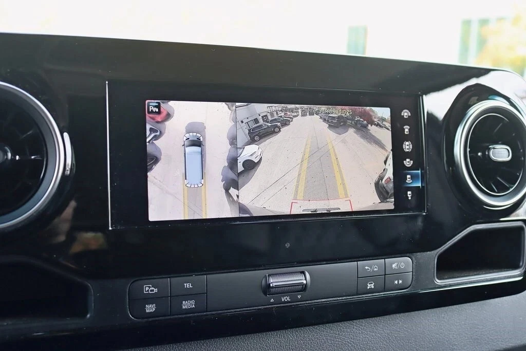 2022 Mercedes-Benz VS30 Sprinter - Image 18 of 21